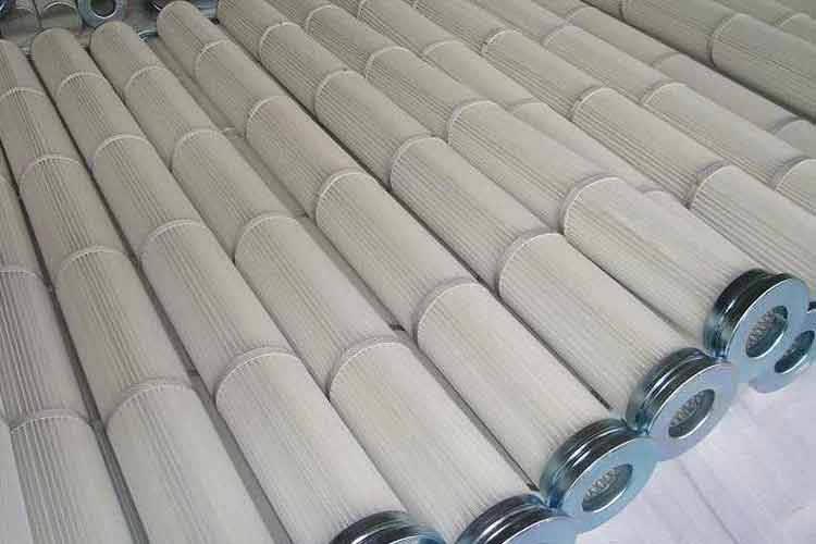脉冲开云足球登录_开云（中国）的阻力随滤料外表粉尘层厚度的添加而增大，阻力到达某一规定值时，进行清灰